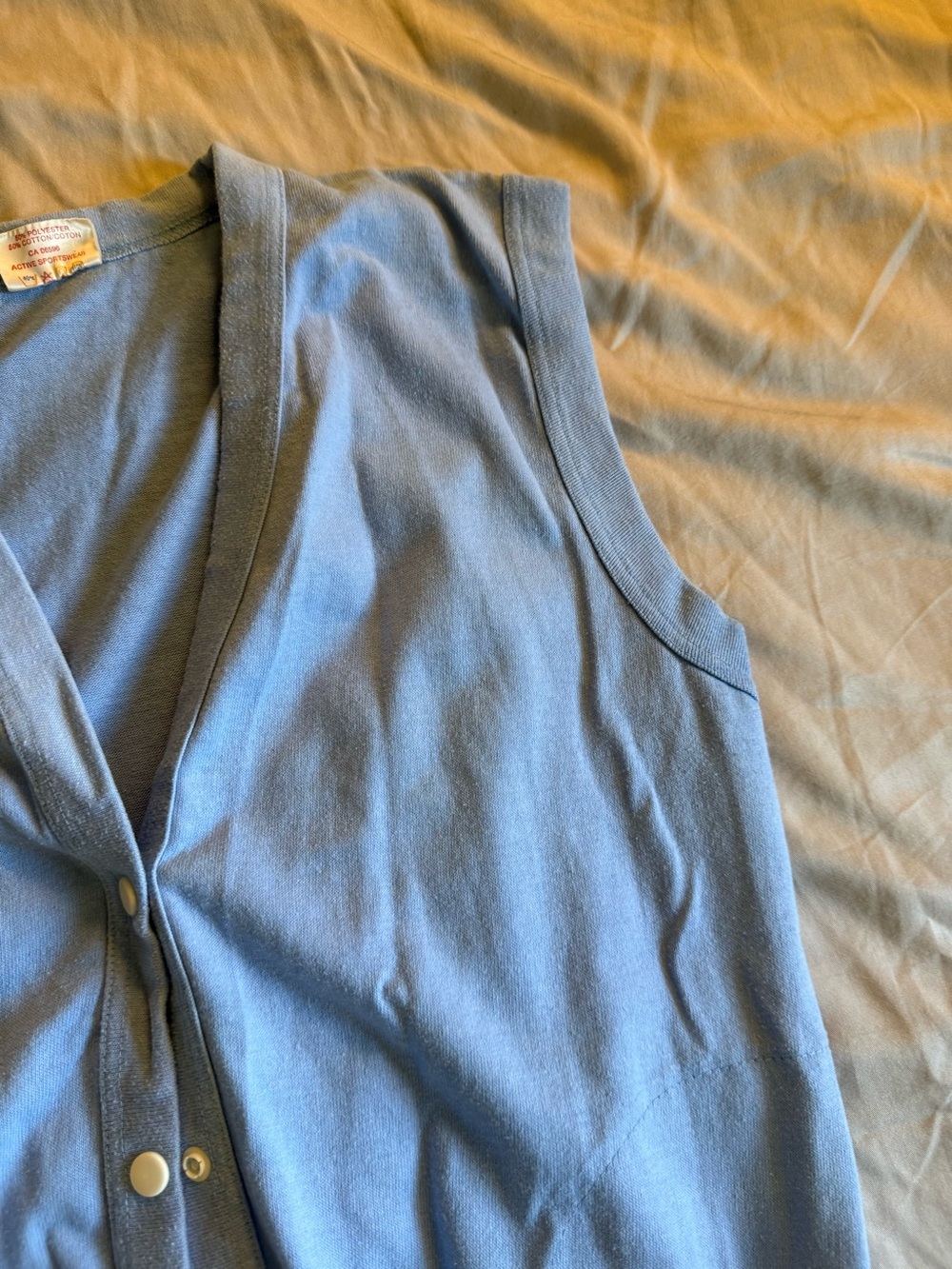 Light Blue Sleeveless Snap-Front Knit Top - Picture 4 of 6